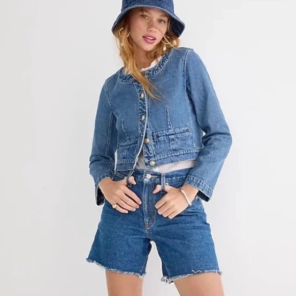 Nwt J.Crew Mid-length denim short in Rocky Trail wash - Picture 3 of 13